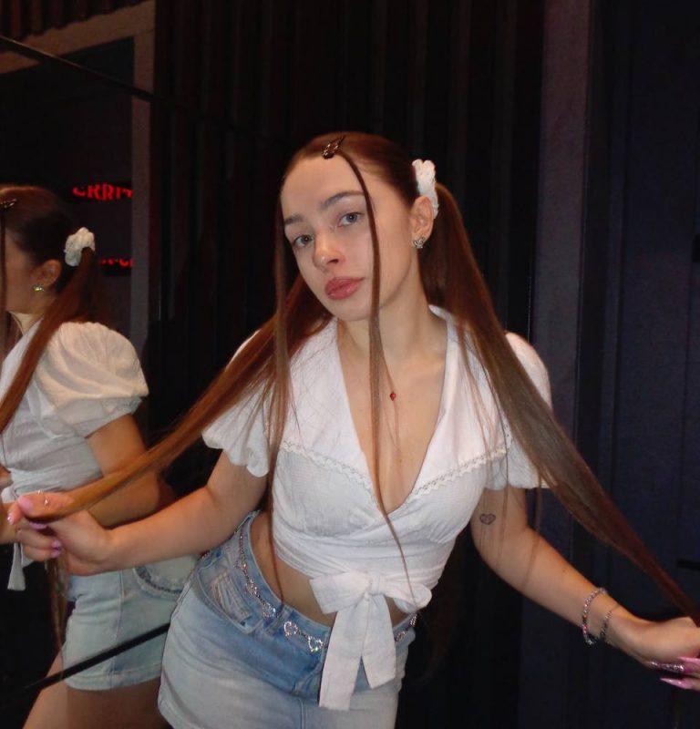 Мейби Бэйби скандальное фото | Моменты со съемок