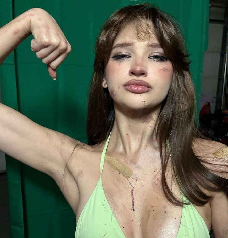 Лиза Анохина в нижнем белье | Скрытая съемка