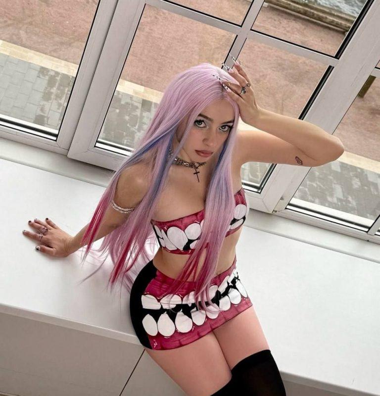 Мейби Бэйби скандальное фото | Моменты со съемок