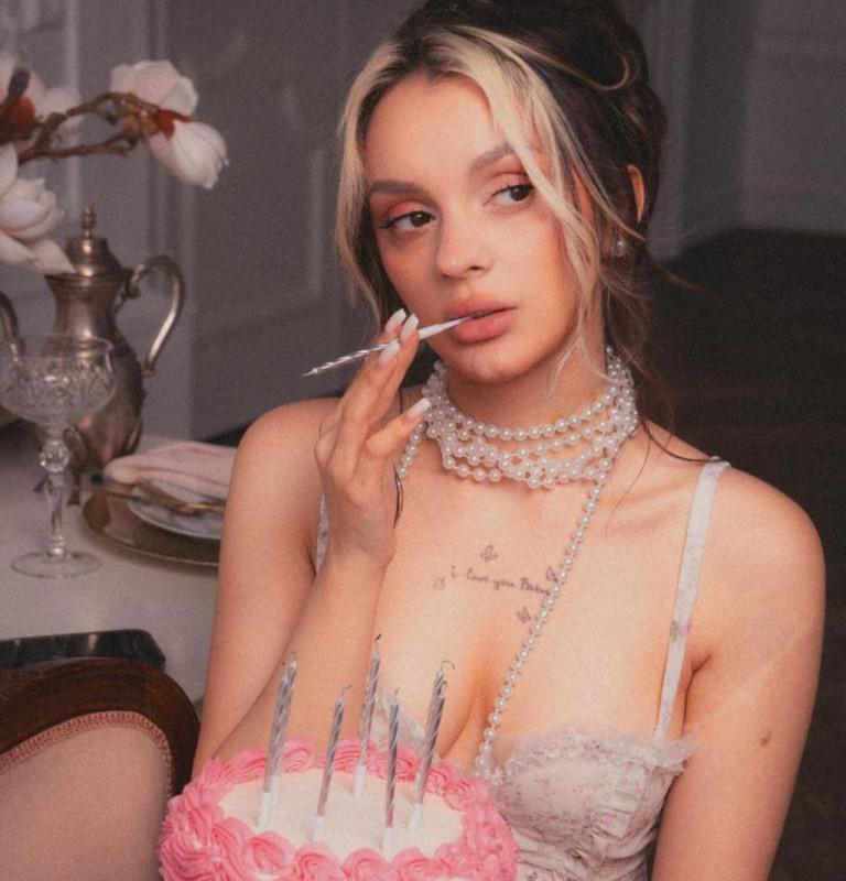 Дарьяна Галлавич контент 18+ | Закрытый архив