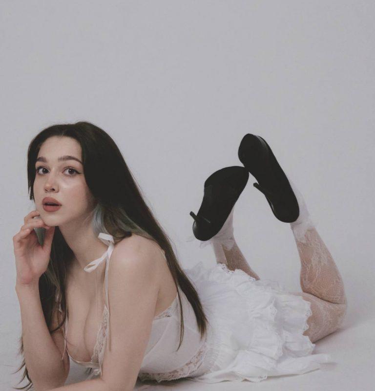 Настя Rochersha контент 18+ | Личное мнение