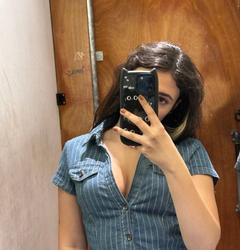 Екатерина Бузелевич снято на телефон | Домашнее телефон