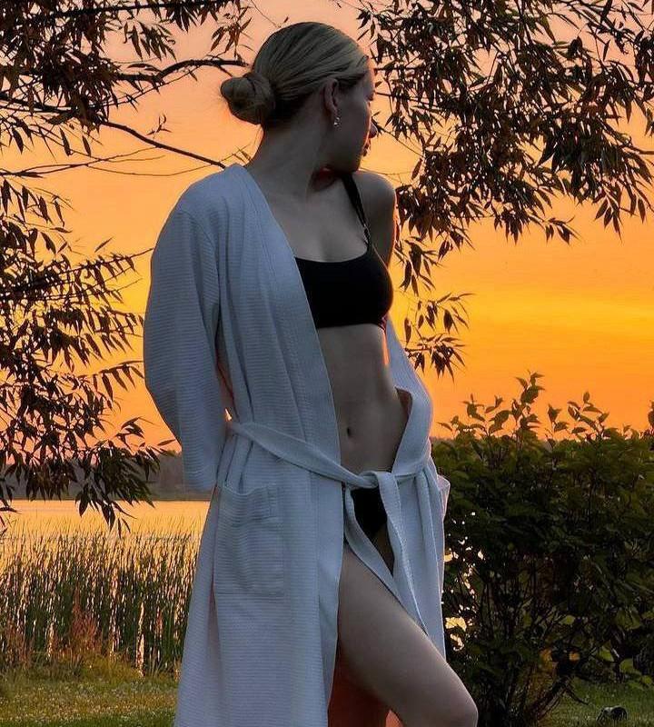 Инст Рина без цензуры | Смелые ракурсы