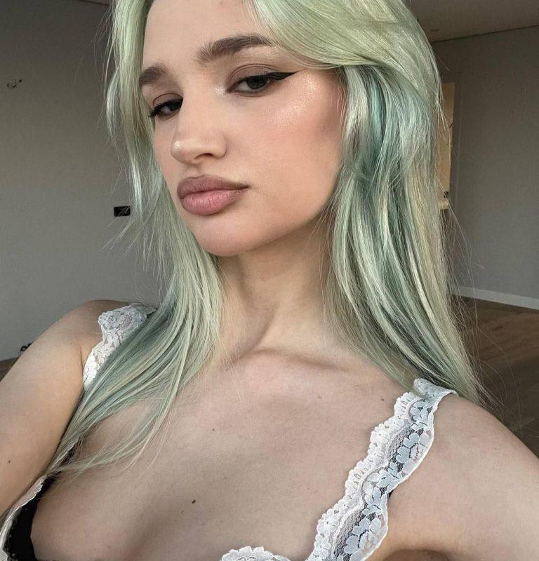 Лиза Анохина в нижнем белье | Скрытая съемка